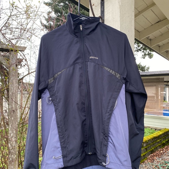 Patagonia Rain jacket Women’s Medium - Picture 1 of 4